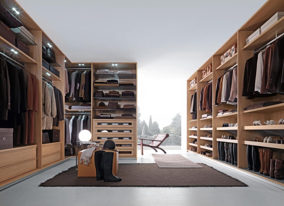 Пустой гардероб