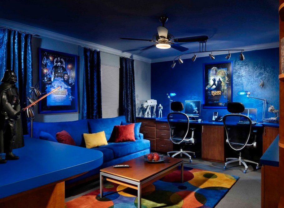 Комната в синих тонах для подростка