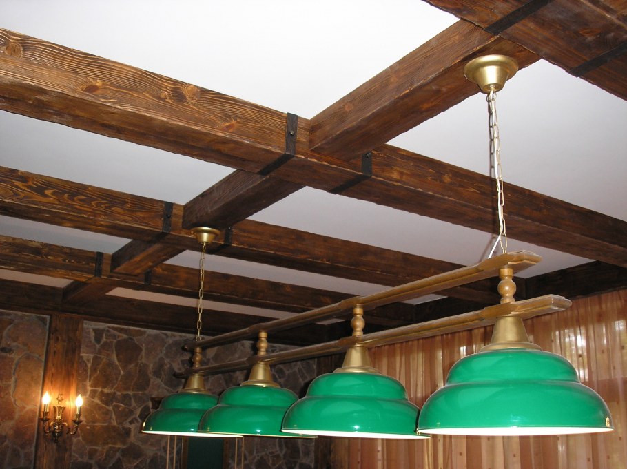 Балки на потолок декоративные под дерево