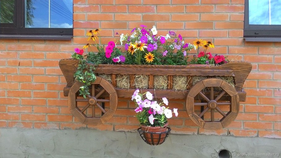 Декор уличного кашпо