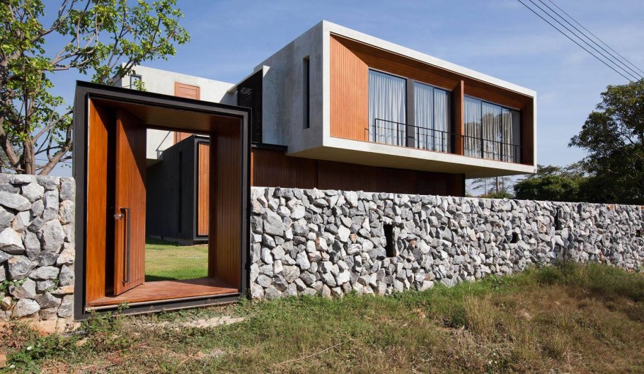 Каменный дом стильный