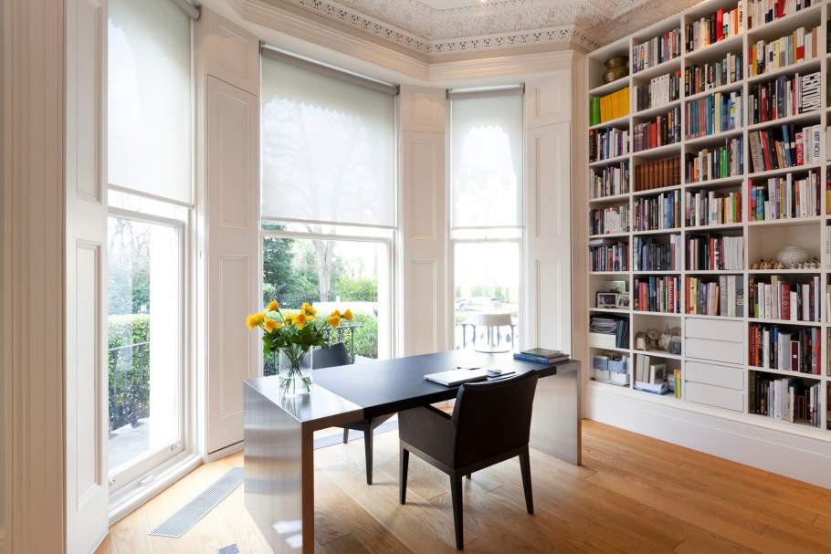 Кабинет с окном