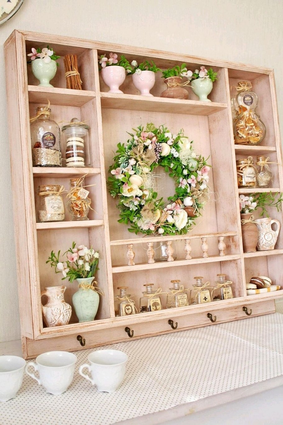 Декоративные полки