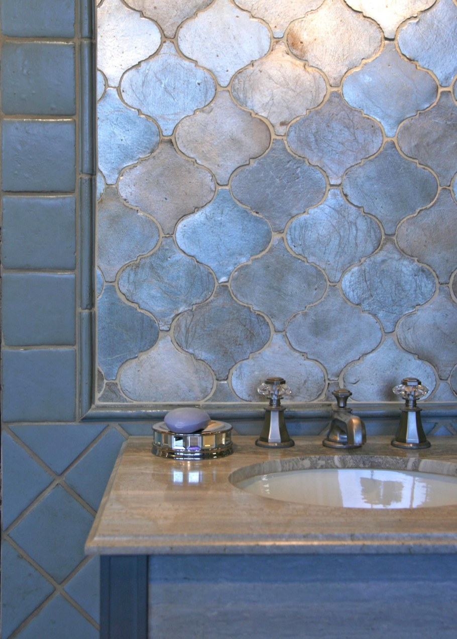 Перламутровая плитка для кухни