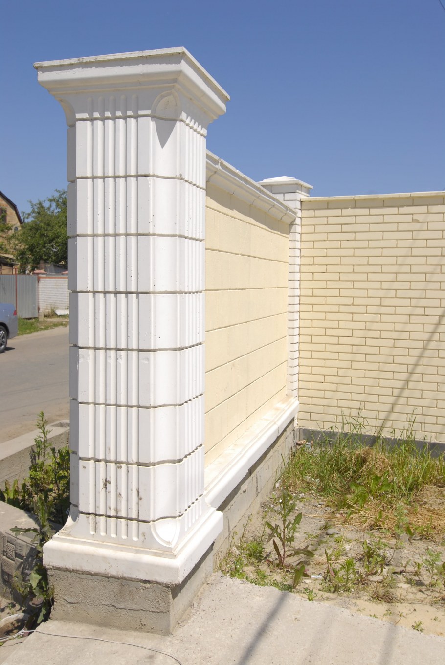 Колонны для забора из бетона