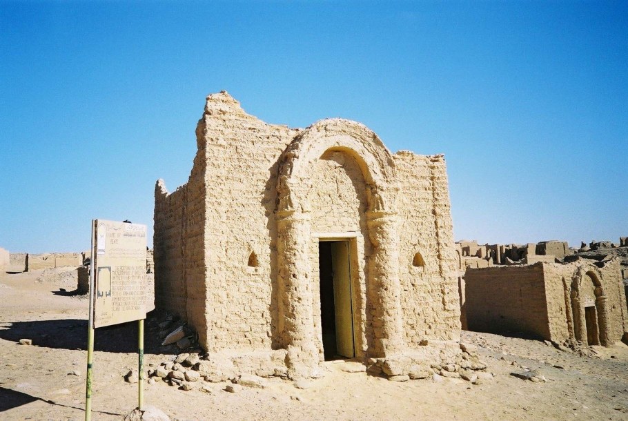 Пустынные сооружения