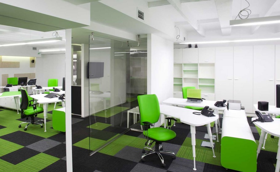 Офис в зеленых тонах