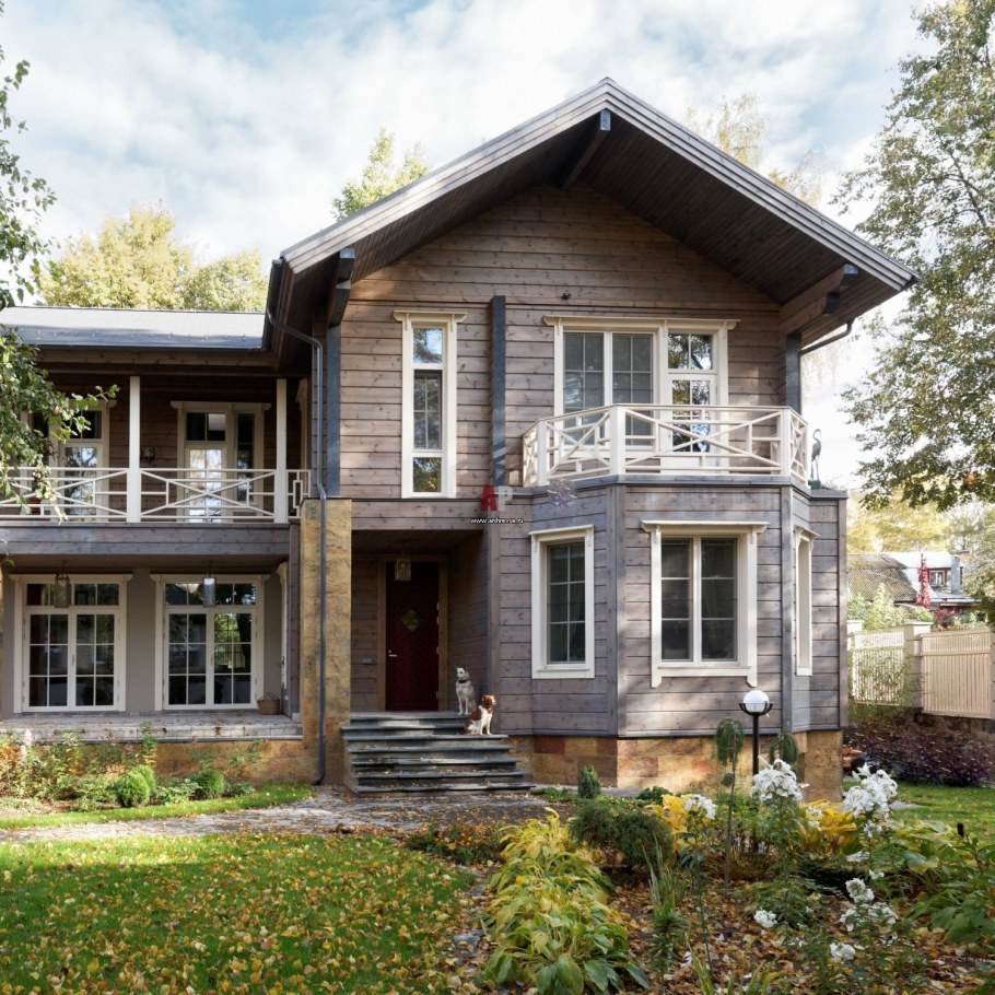 Фасад в стиле Кантри