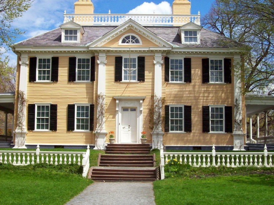 Дом в стиле колониальной Англии