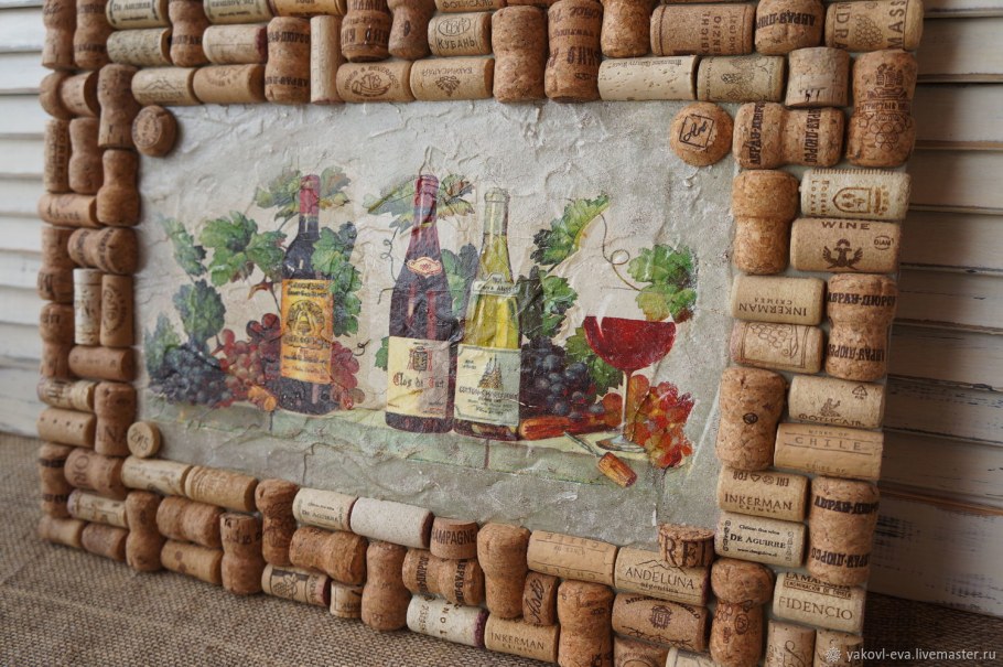 Панно из пробок от вина
