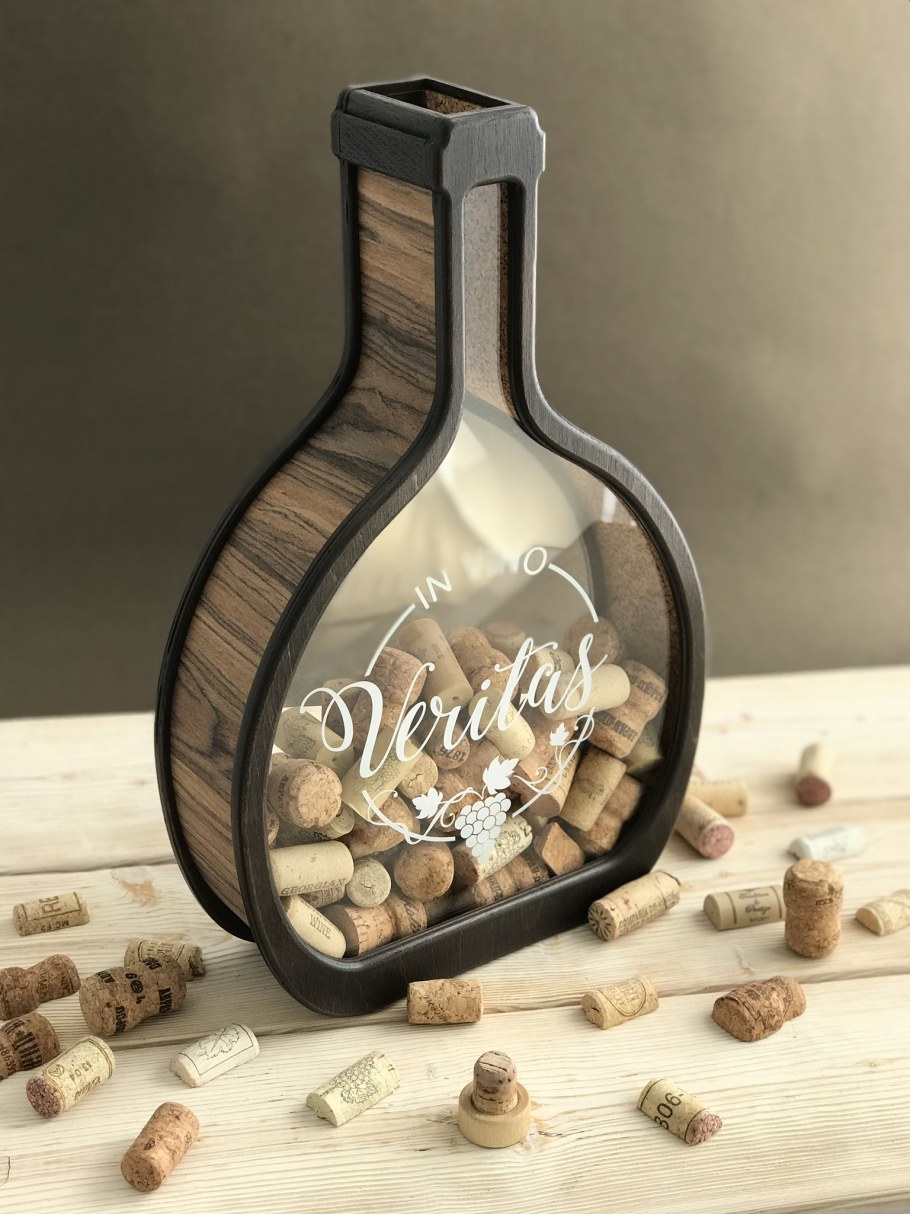 Ваза из винных пробок