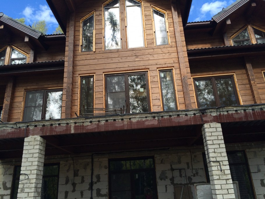 Чем красить деревянный ригель