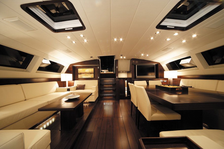 Интерьер дорогой яхты