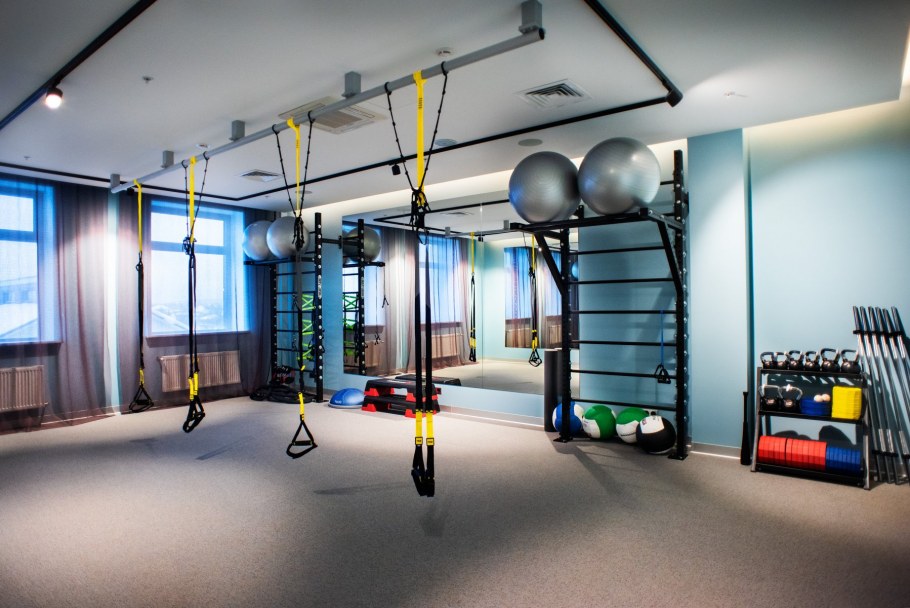 Интерьер фитнес студии