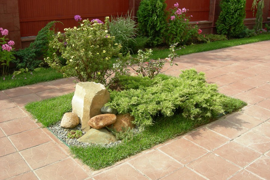 Клумбы, рокарии, рабатки