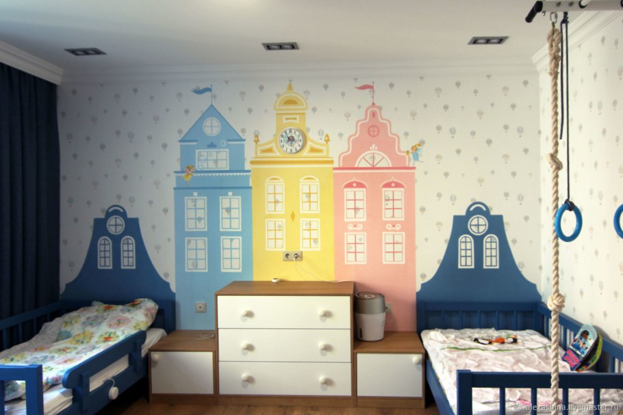 Детские наклейки на стену