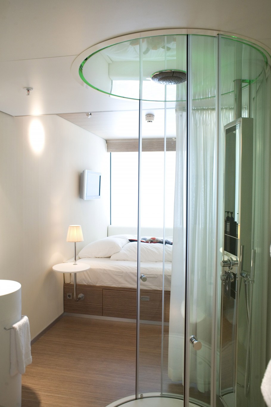 Душевой кабина в срални