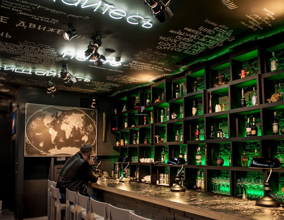 Бар в стиле