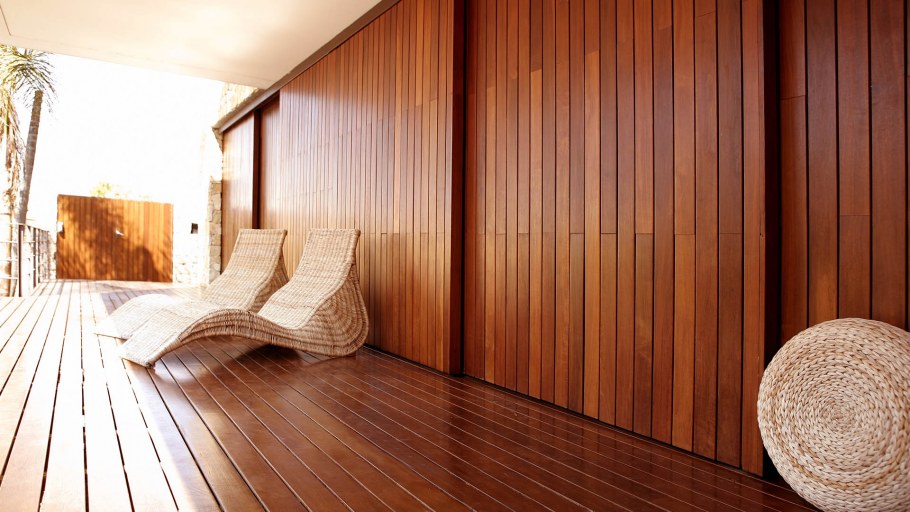 Планкен лиственница в интерьере