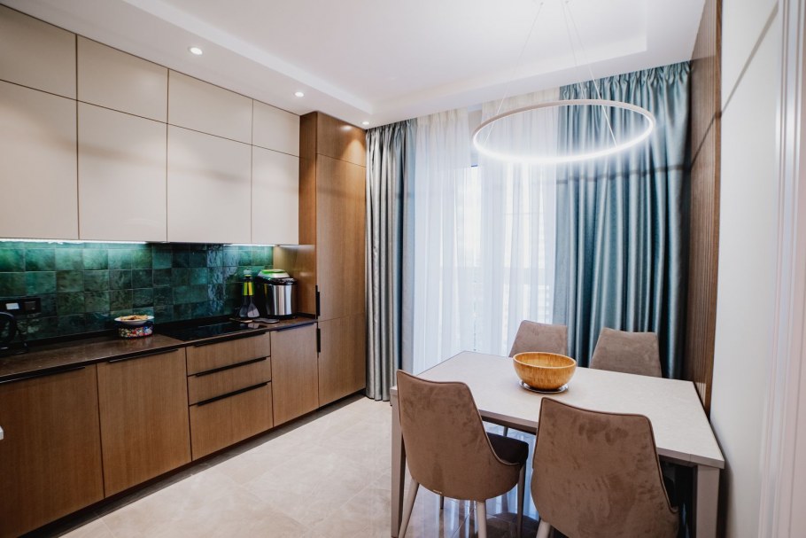 Стильная кухня 10 кв м