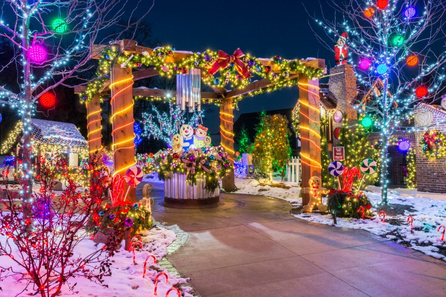 Украшение территории к новому году