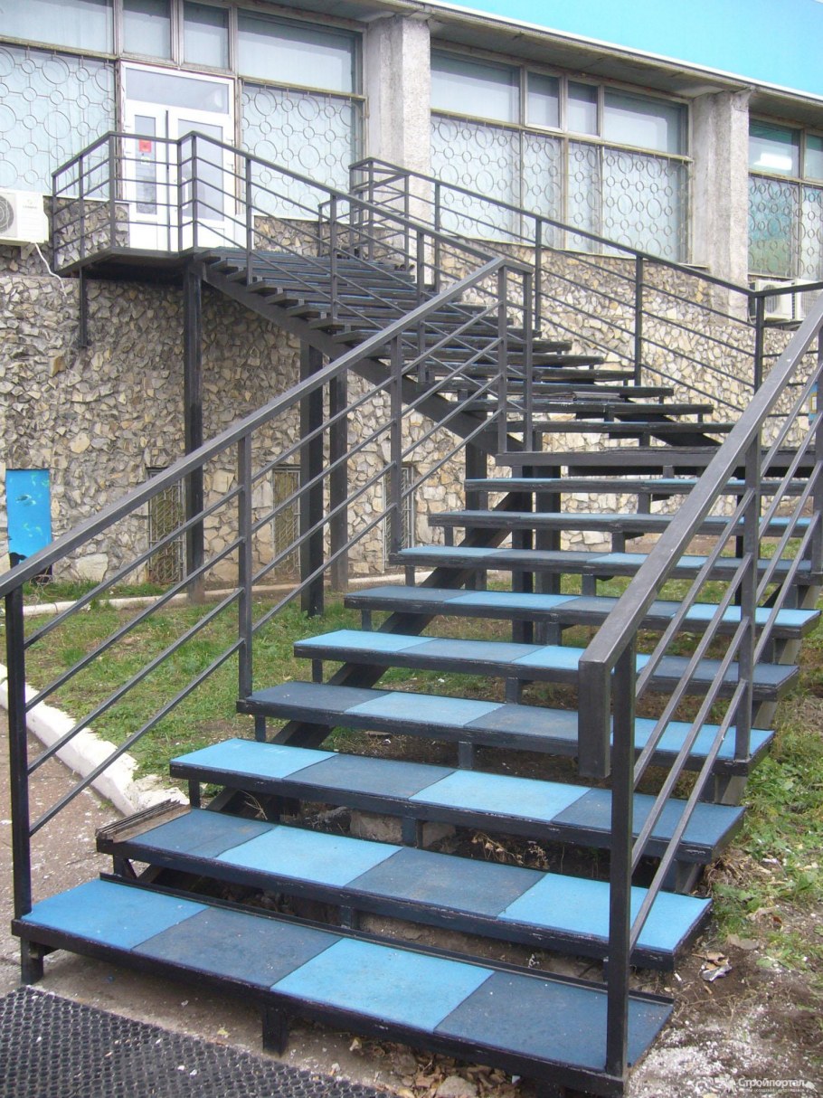 Наружные металлические лестницы