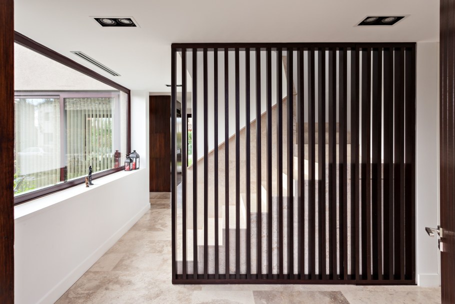 Металлические рейки для стен