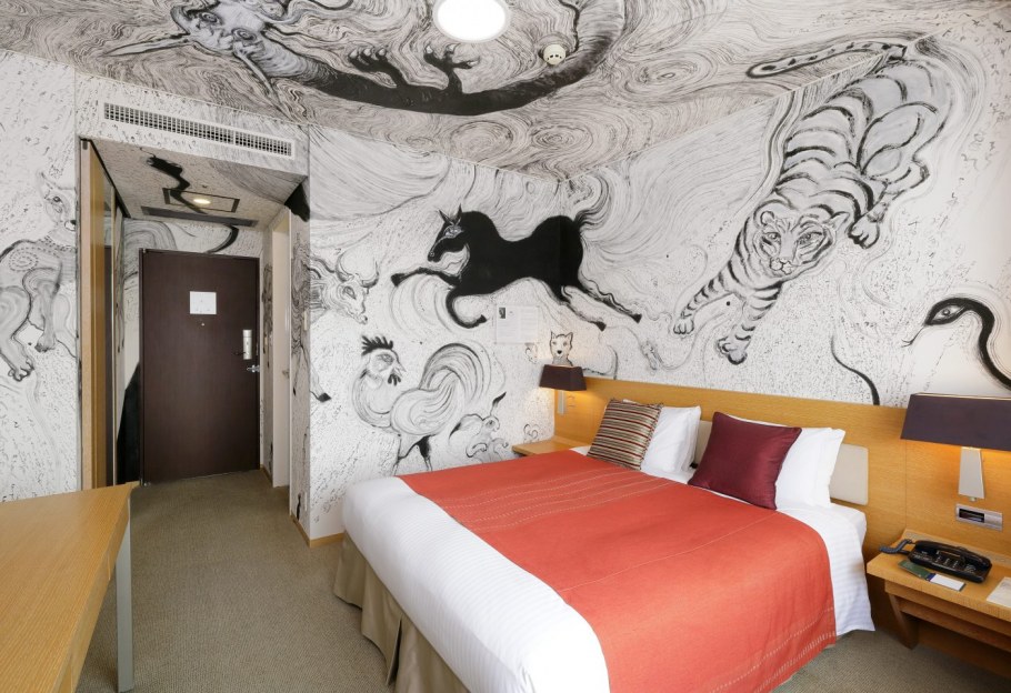 Акварельная роспись стен