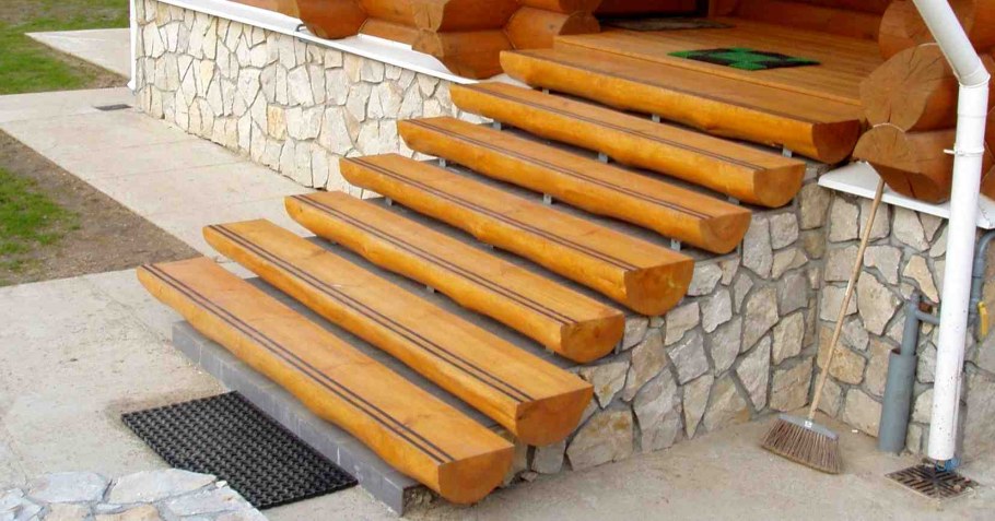 Напольный профиль из натурального дуба PROSLIDER Wood на базе алюминия