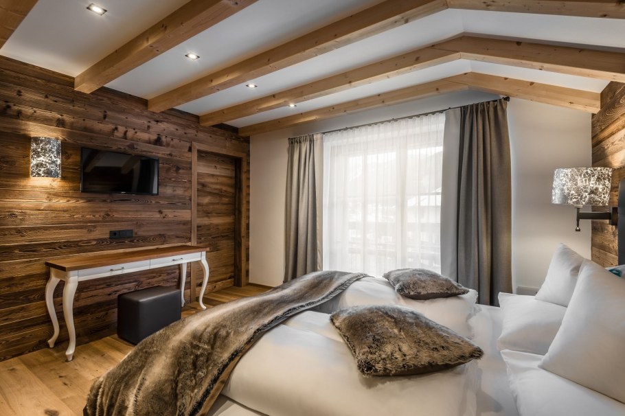 Chalet Bedroom Zermatt