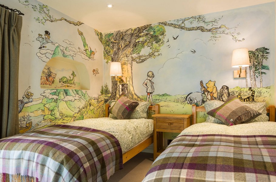 Арты на стену в комнате