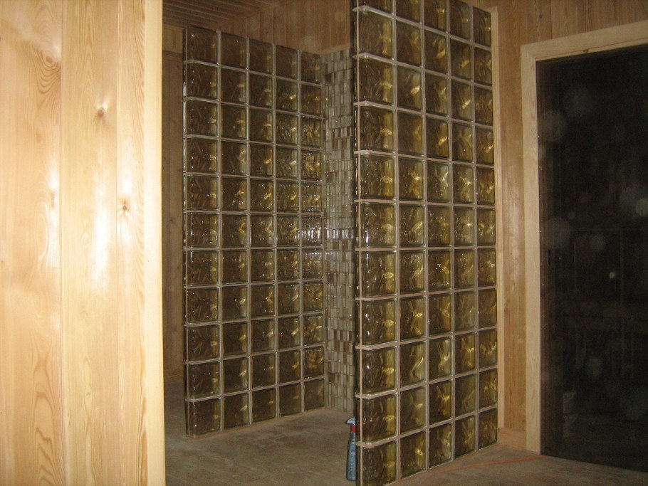 Стеклянные блоки в деревянном доме