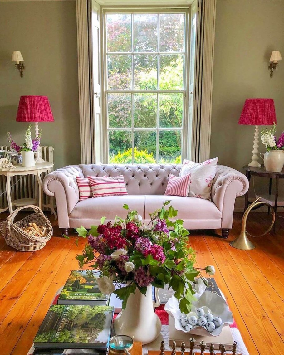 Английский стиль в интерьере белый