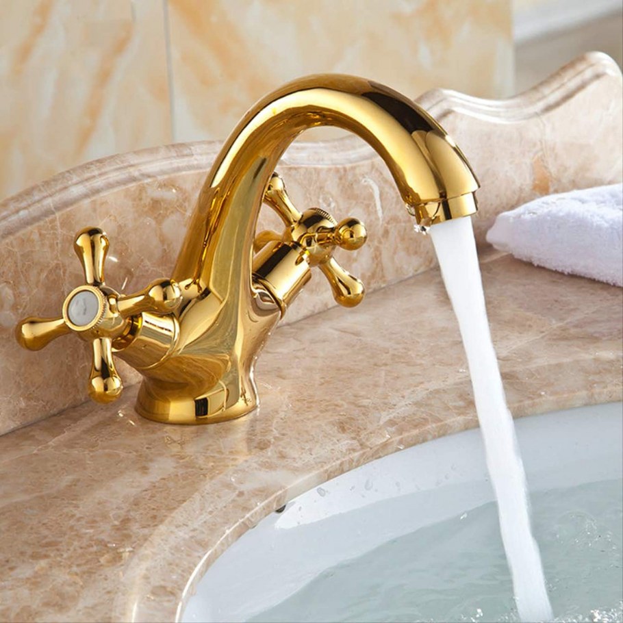 Смеситель золото водопад