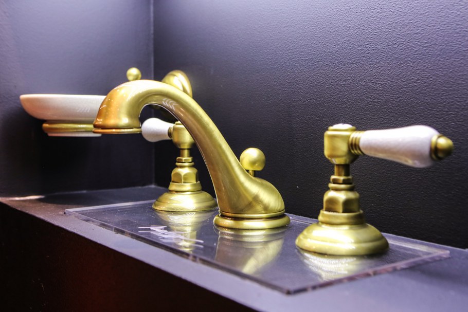 Palazzani смесители золото