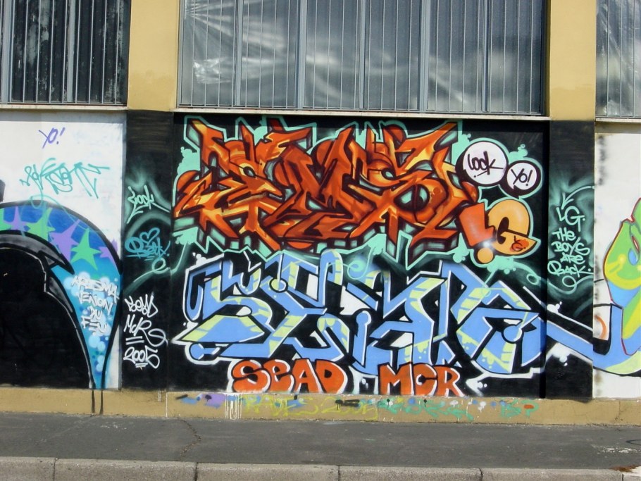 Современная роспись стен