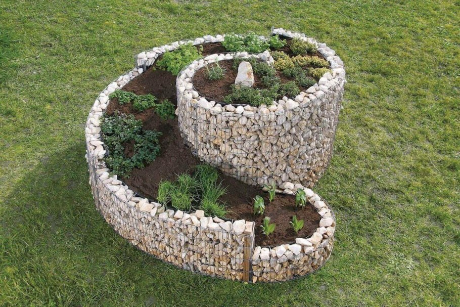 Ограждение для грядок