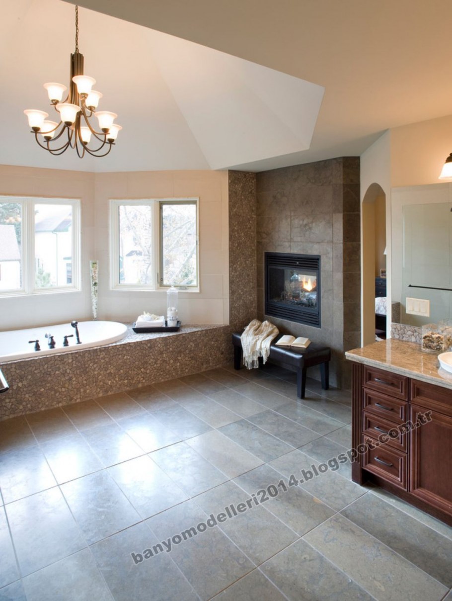 Ванная в середине комнаты