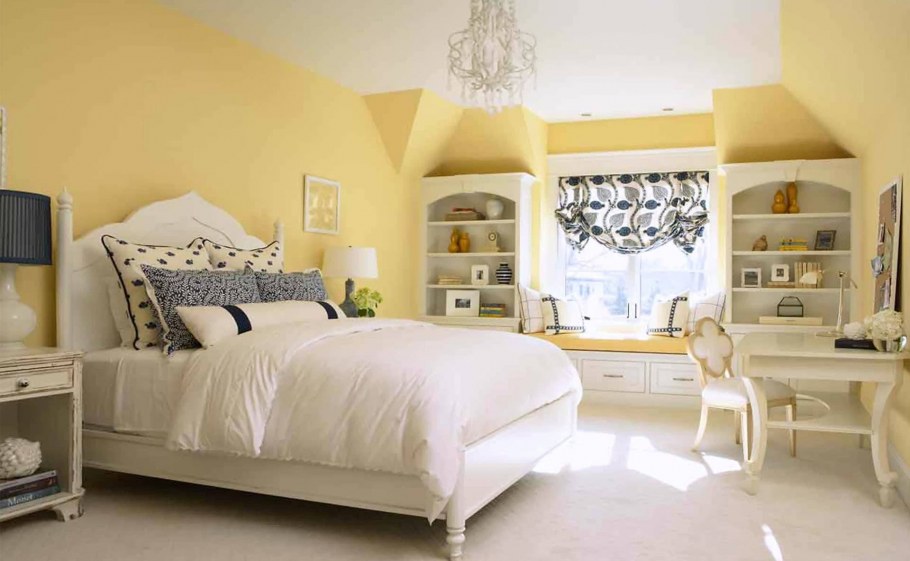 Спальня в светло желтых тонах