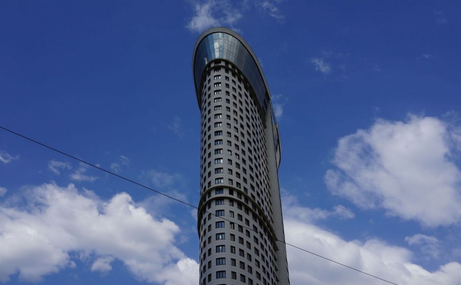 Жилой комплекс дирижабль на профсоюзной