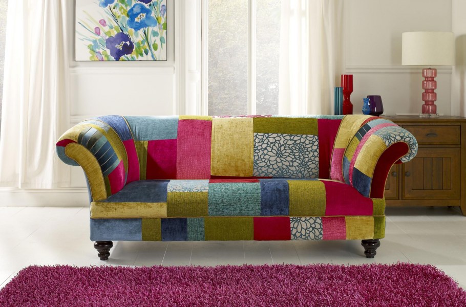 Разноцветный диван