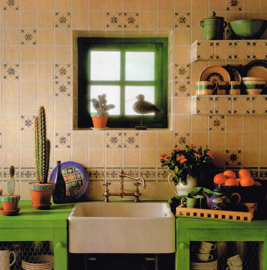 Маленькая кухня в мексиканском стиле