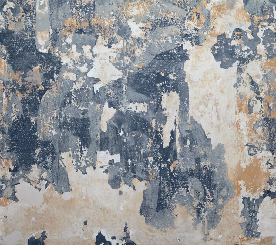 Обшарпанные стены