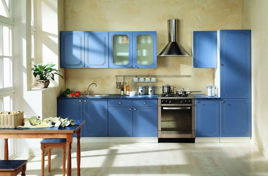 Синие кухни