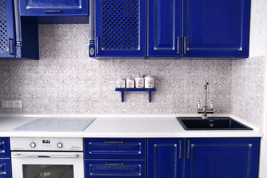 Синие кухни