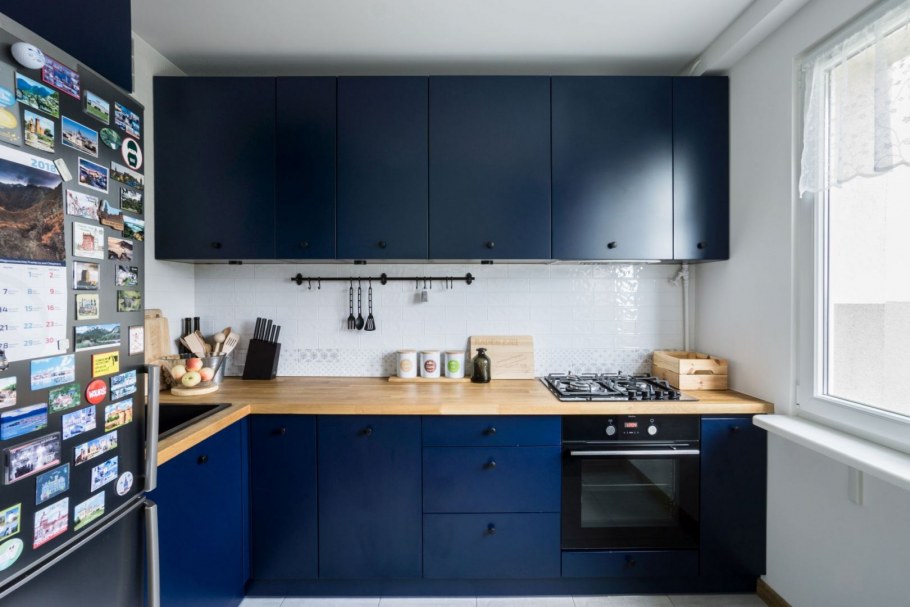 Бежево голубая кухня