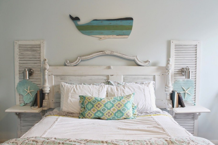 Изголовье кровати из жалюзийных дверей