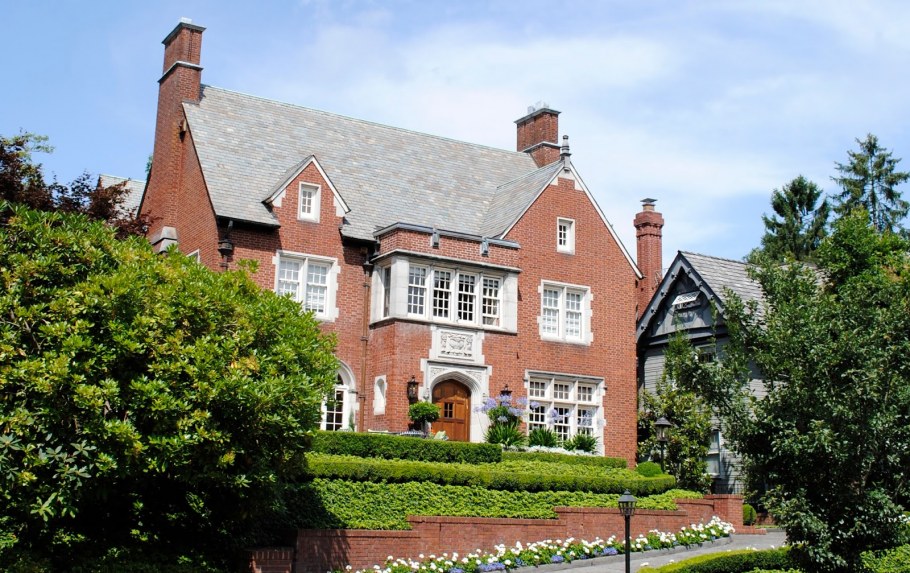 Дом в стиле Тюдор в Америке