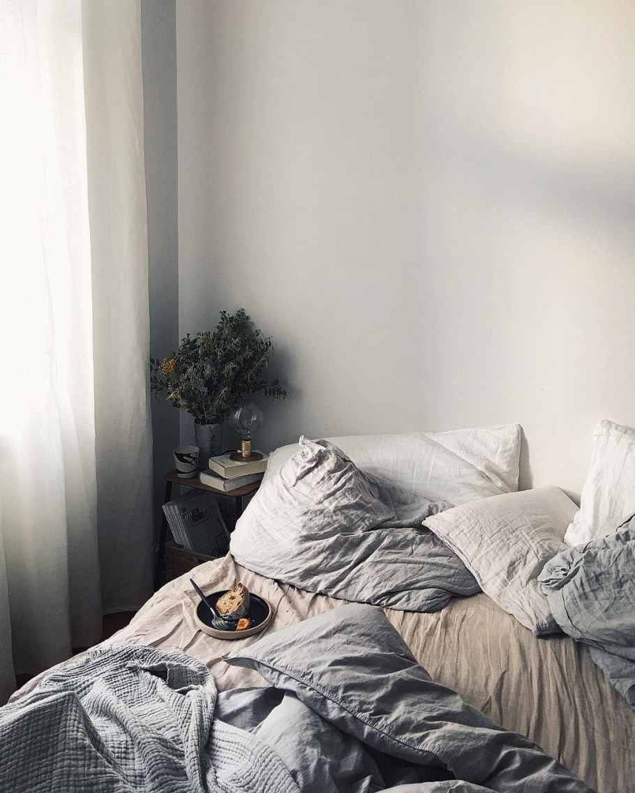 Спальня в серебристых тонах