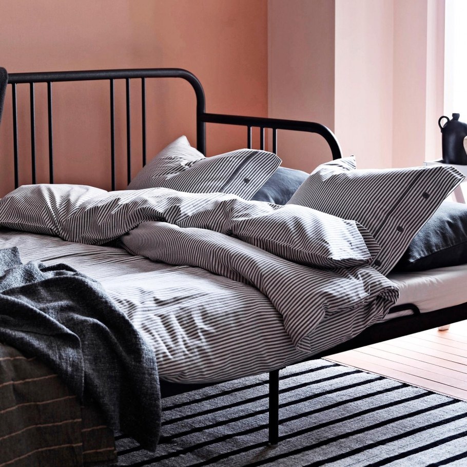 Hemnes ХЕМНЭС кровать двуспальную